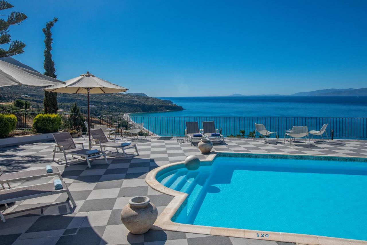 Aparthotel Garbis & 2*