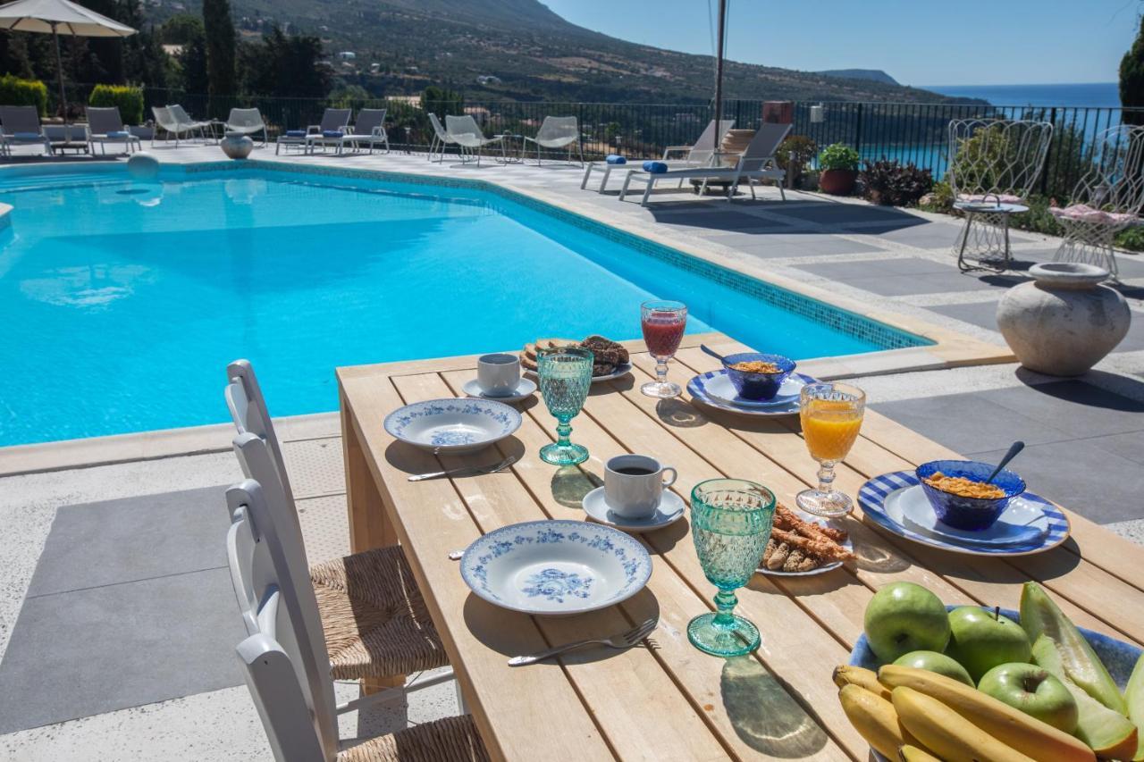 Aparthotel Garbis &