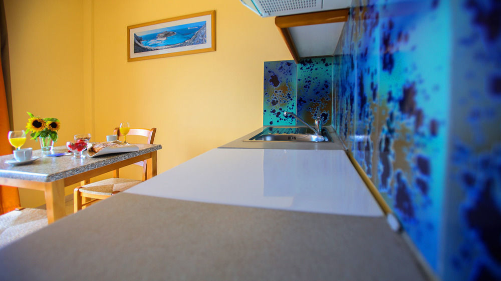 Garbis & Apartahotel 2*