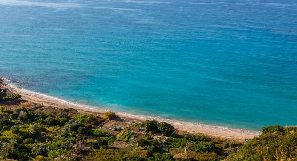Garbis & 2* Lourdata (Kefalonia)