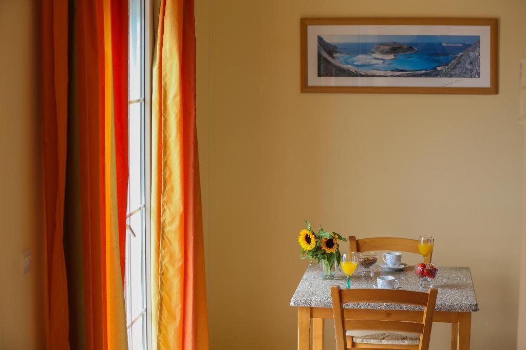 Aparthotel Garbis &