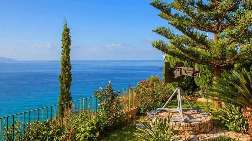 Garbis & Aparthotel Lourdata (Kefalonia)