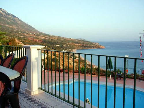 Garbis & Aparthotel 2*